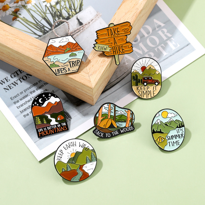 Outdoor Adventure Enamel Pins  - Outdoor Adventure Friends のレビューと価格