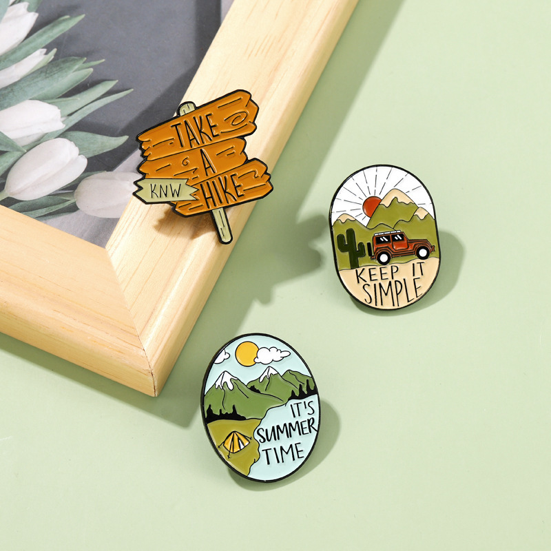 Outdoor Adventure Enamel Pins  - Outdoor Adventure Friends のレビューと価格