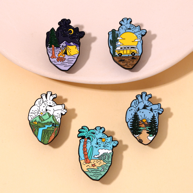 Adventure Heart Enamel Pins De - Outdoor Adventure Friends のレビューと価格